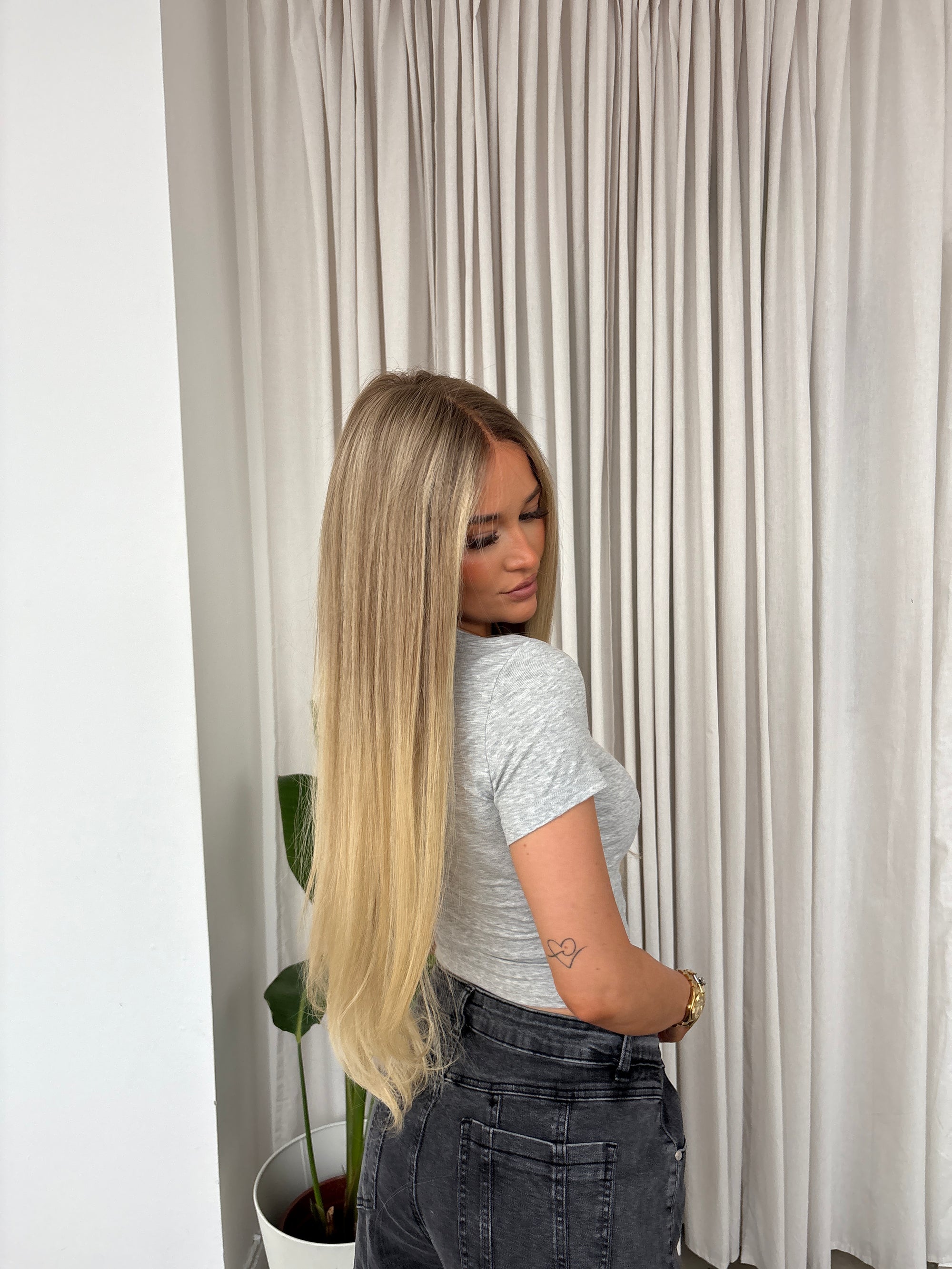 Vanilla wig